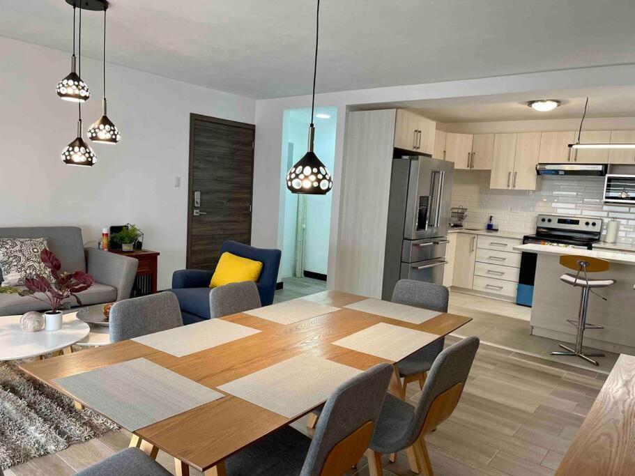 Lovely 2 Bedroom Rental Unit With Free Parking Guatemala City Exterior photo