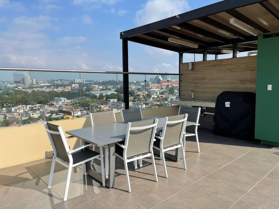 Lovely 2 Bedroom Rental Unit With Free Parking Guatemala City Exterior photo